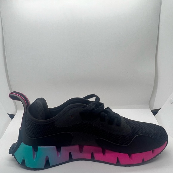 Reebok Women's Zig Dynamica Adventure Sneaker - Picture 4 of 5